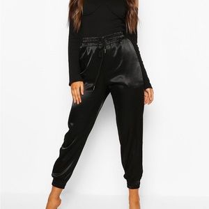 NWT Boohoo Black Satin Utility Jogger Small